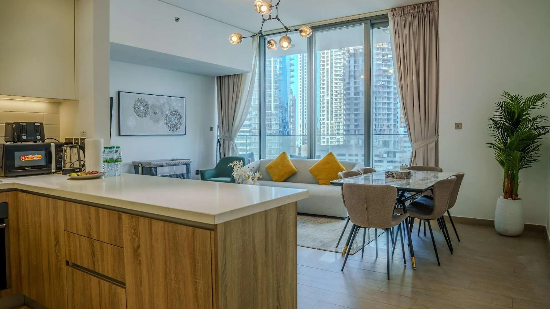 2 Bdr In Liv - City Views & Modern Design Dubai
