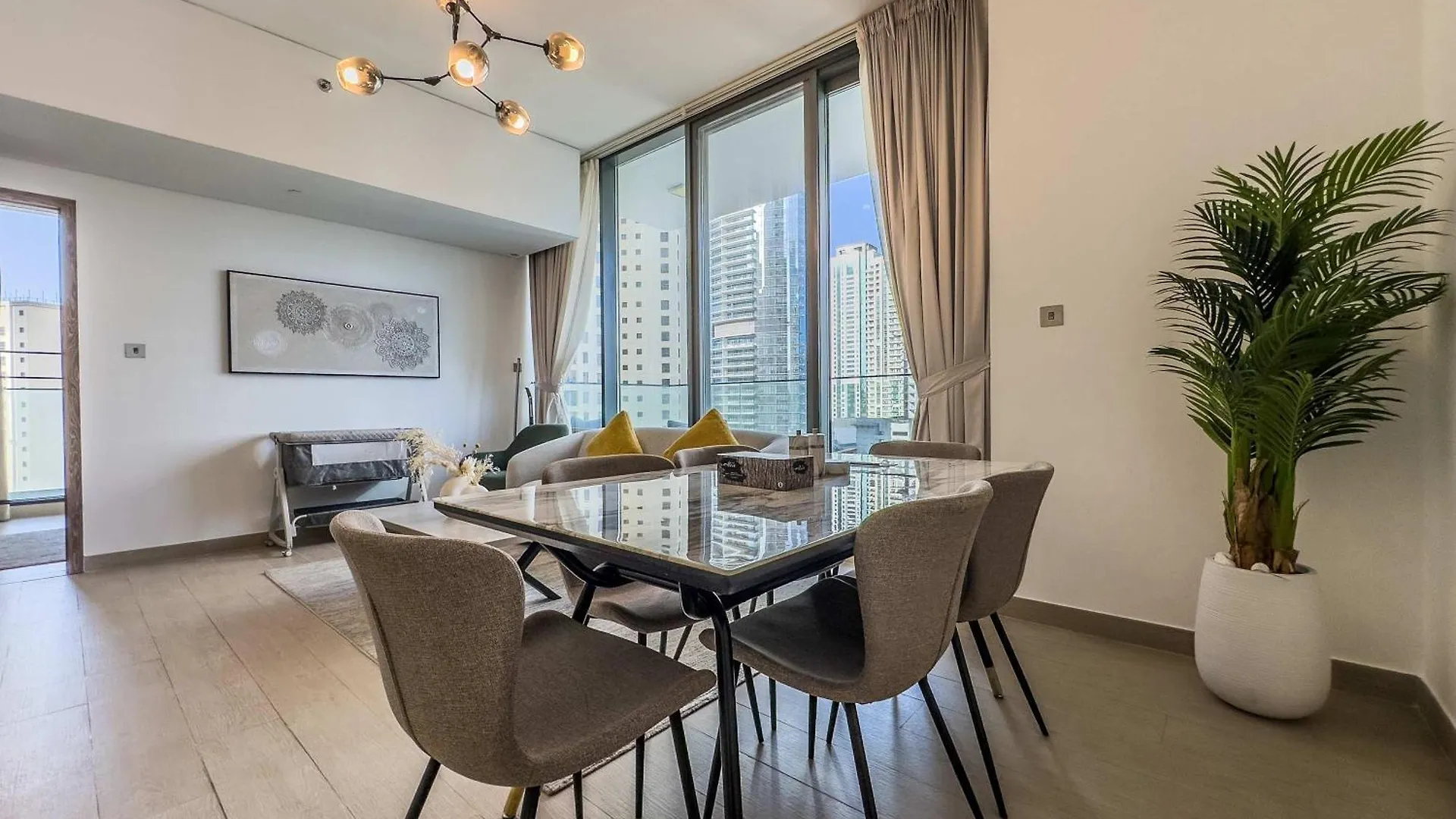 2 Bdr In Liv - City Views & Modern Design 迪拜 公寓